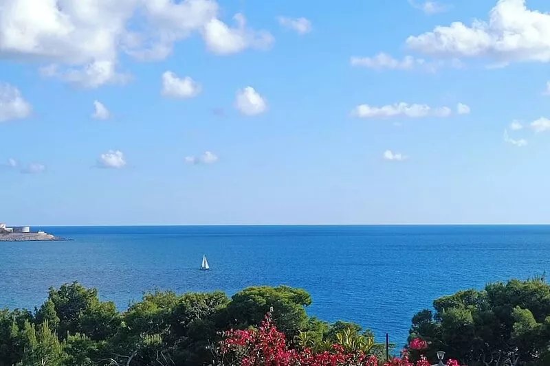 Family apartment with a sea view