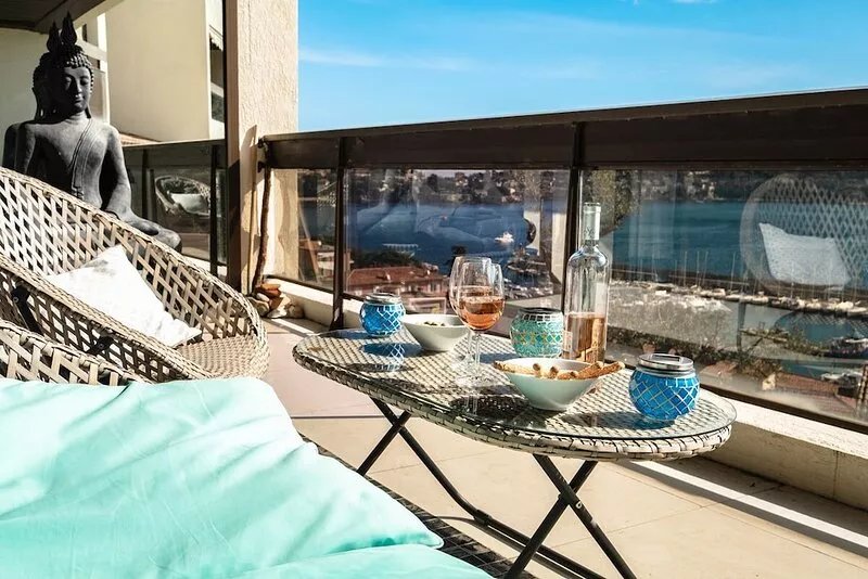 Vue du Cap: magnificent 2-bedroom apartment with sea and pool views