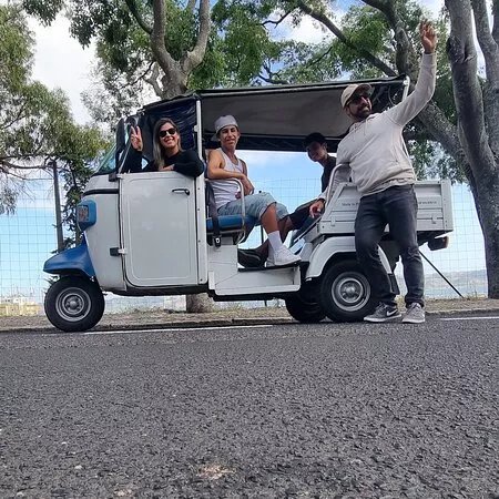Let's go tuktours