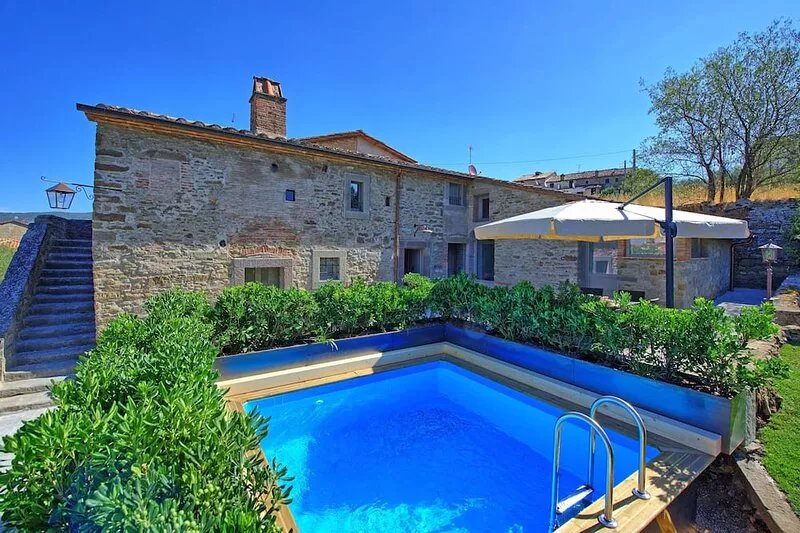 Casa La Fonte - Luxury Villa Rental with swimming pool in Cortona, Tuscany