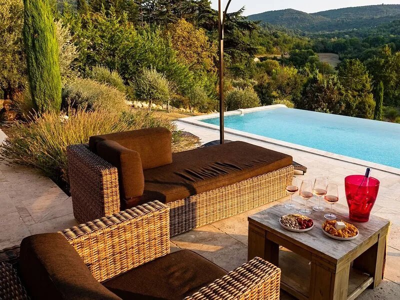 Luxury villa in Provence with a private pool