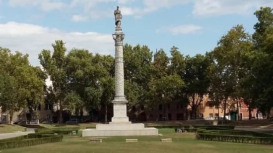 Piazza Ariostea