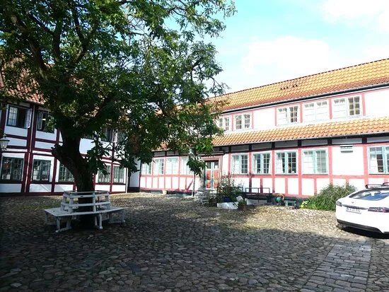 Apotekergaarden