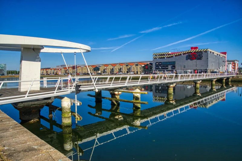 Passerelle Hubert Raoul-duval