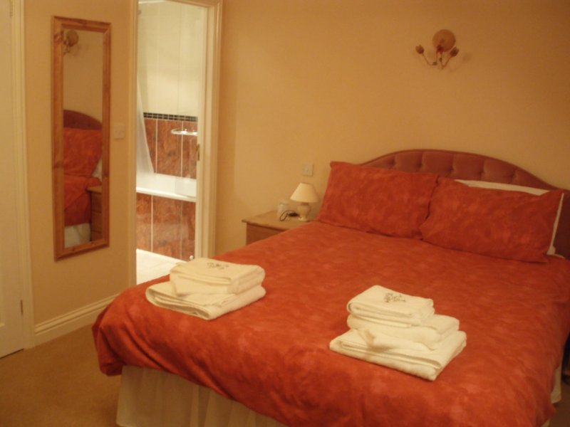 Coombe Wood Lodge