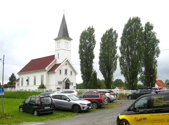 Randsfjord Church