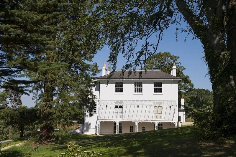 The Garden Flat - An Elegant Georgian Single Level Holiday Home