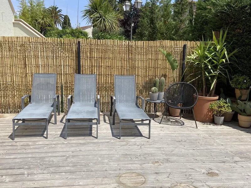 DISCOVER  REFINEMENT AND COMFORT IN THIS APARTMENT IN SAINT TROPEZ