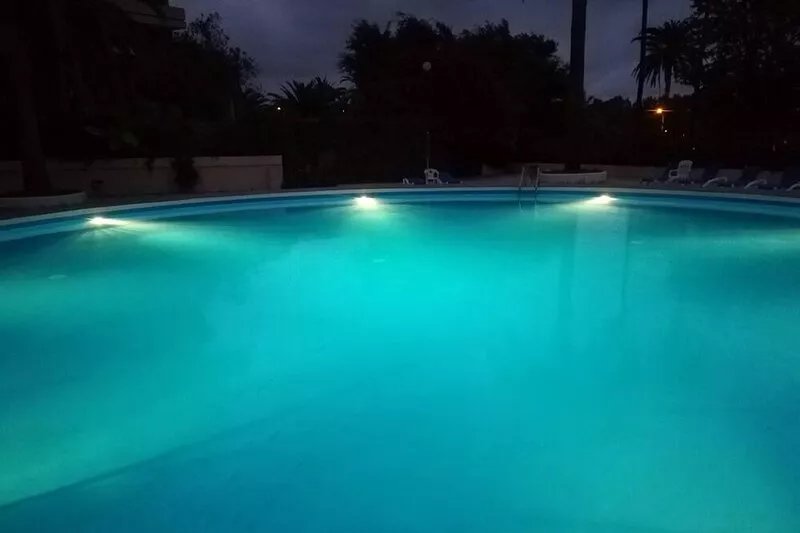 Luxury apartment with two sep. Bedrooms, two terraces and dream view