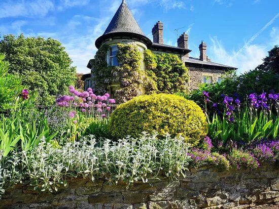 Brobury House Gardens and Cafe