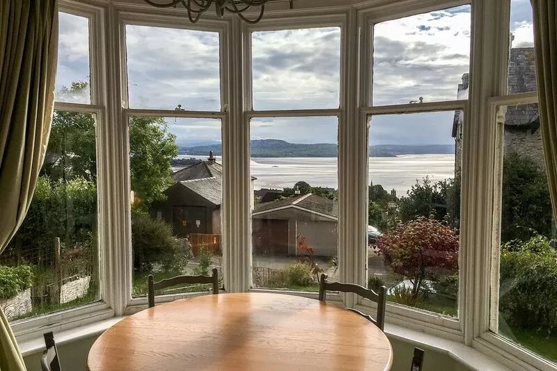 Beautiful victorian apartment in unspoiled seaside town