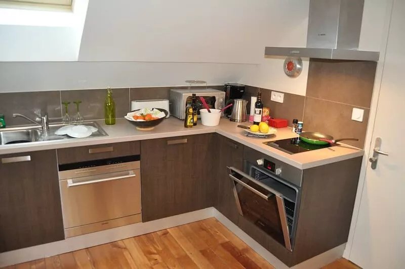 950€ for three weeks - Beau T1 (minimum rental period two weeks)