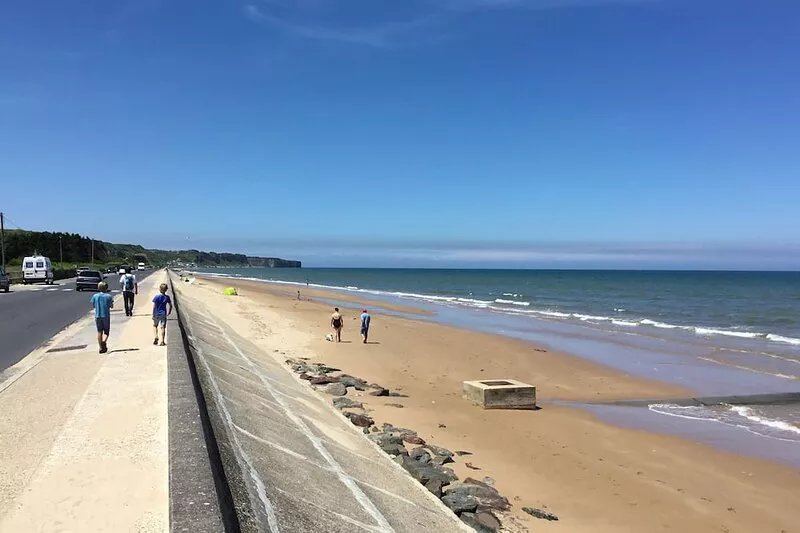 House / Villa - Saint-Laurent-sur-Mer