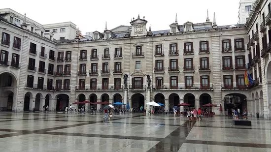 Plaza Porticada