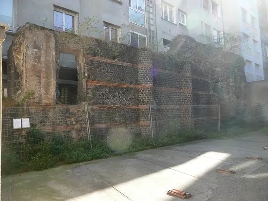 Mur des Sarrasins