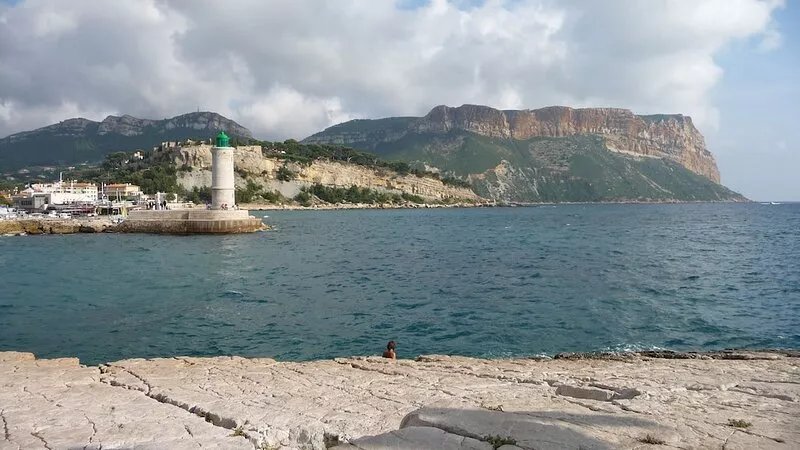 CASSIS PROVENCE T2 apartment great sea view,Tennis,Pool CALANQUES,Cap CANAILLE