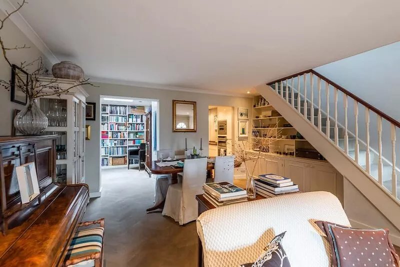 Charming Chiswick Home near Ravenscourt Park by UnderTheDoormat