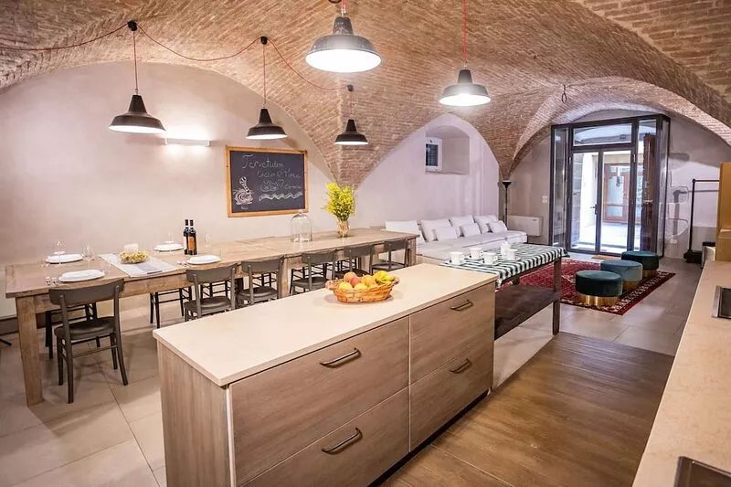 Cosy apartment for 6 people with A/C, WIFI, TV and patio