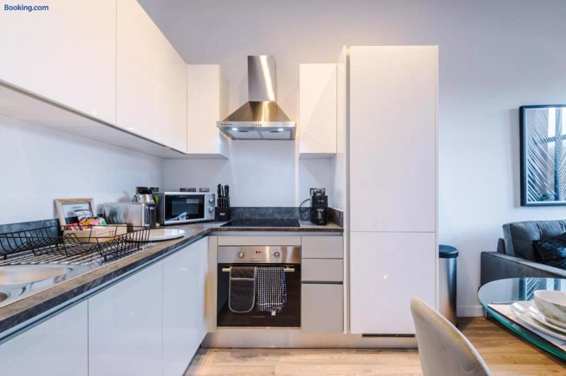 Meadow Mill Apartments by Staycay
