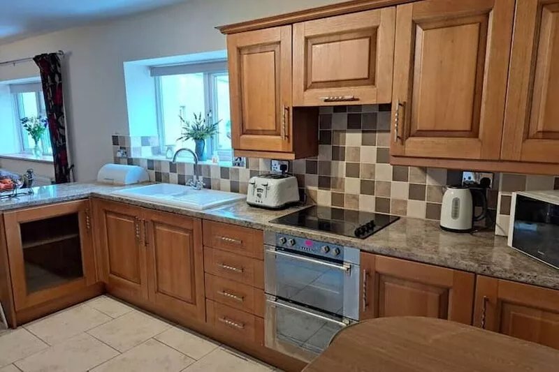 Tradional 2 bed cottage near Zip World, Beacons, Bike Park Wales  Waterfalls