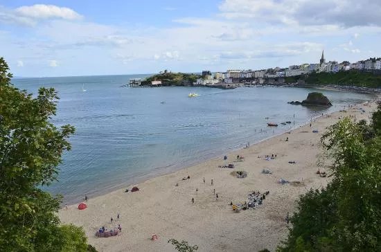 Tenby Castle Beach