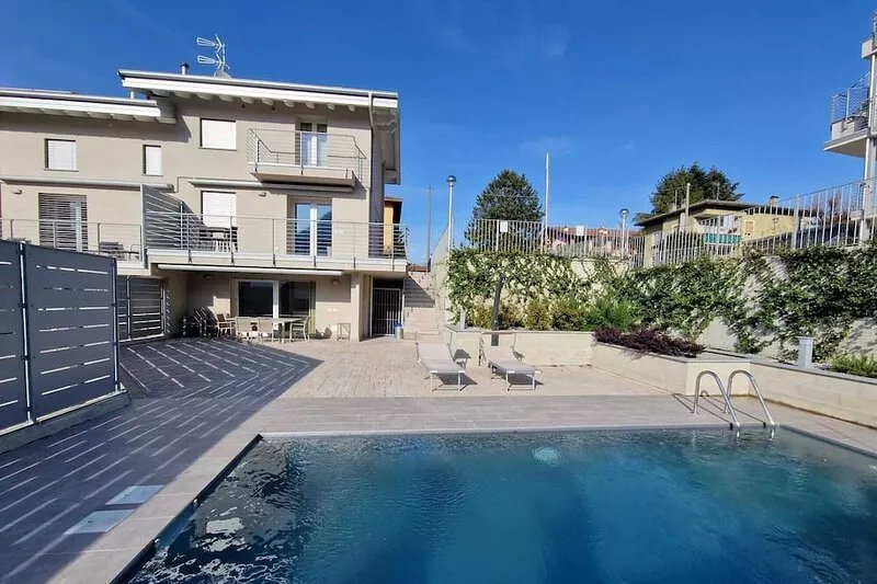 Villa Claudia with pool, near the beach and the famous villages of Como Lake