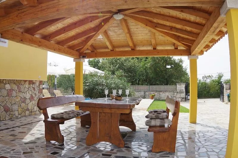 Peaceful Villa in Juršici with Private Pool