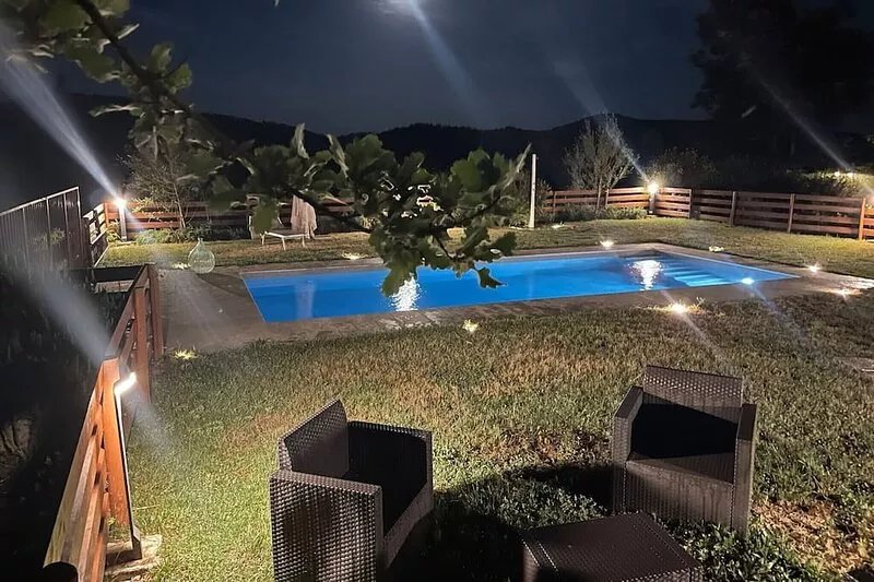 Typical Tuscan Cottage with swimming pool and park, five minutes from San