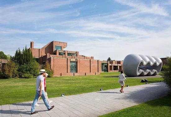 LaM Lille Metropole Musee d'Art Moderne, d'Art Contemporain et d'Art Brut.