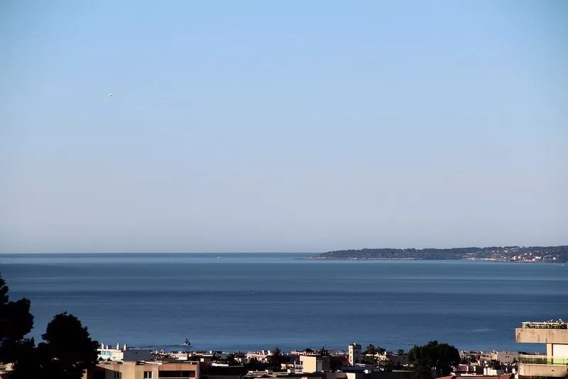 10 MN FROM NICE AIRPORT, SEA VIEW, CONTINUED ON TERRACE AND GARDEN