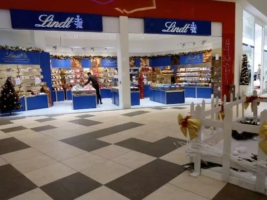Mondojuve Shopping Village