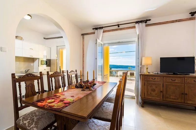 Two bedroom apartment with terrace and sea view Dramalj, Crikvenica (A-5592-c)