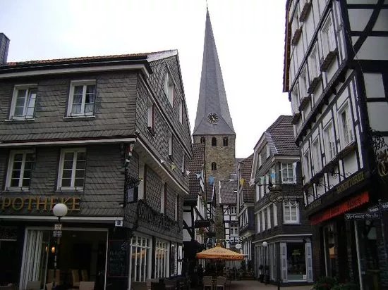 St. Georgs-Kirche.