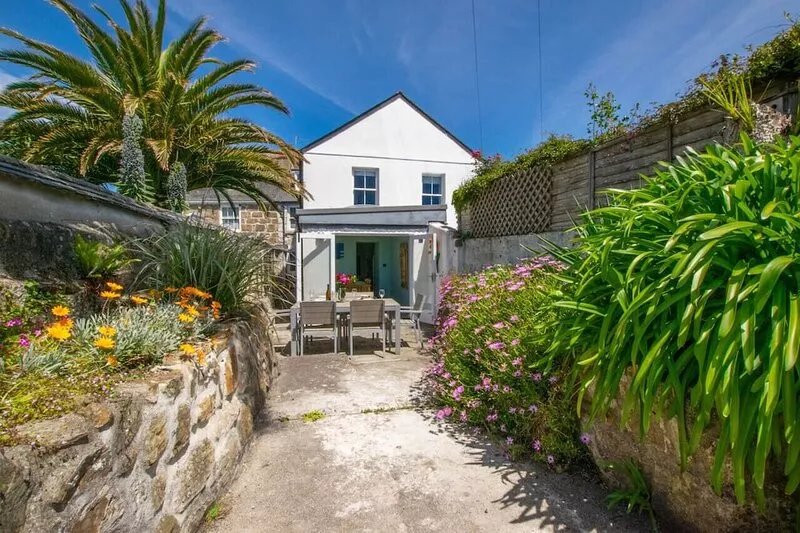 26 Chapel Street - Three Bedroom House, Sleeps 6