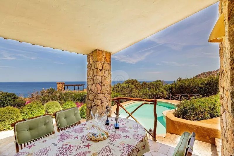 Villa Matilde: Charming Villa with Private Pool and Sea View in the Heart of