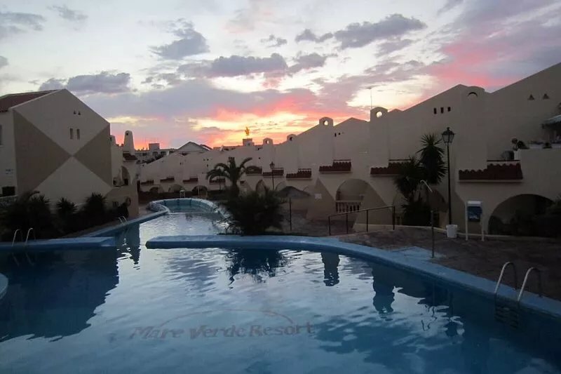 Bright studio in Tenerife, with terrace, pool, internet wi-fi fiber