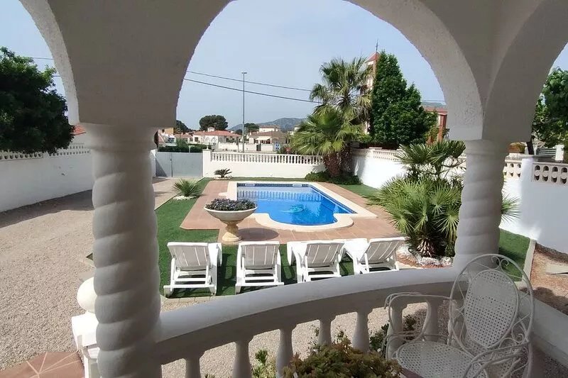 Beautiful villa with private pool in Miami Playa.