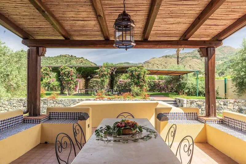 Princely charme Relais-Taormina-spectacular garden-2 pools-Etna view-beach 2 kms