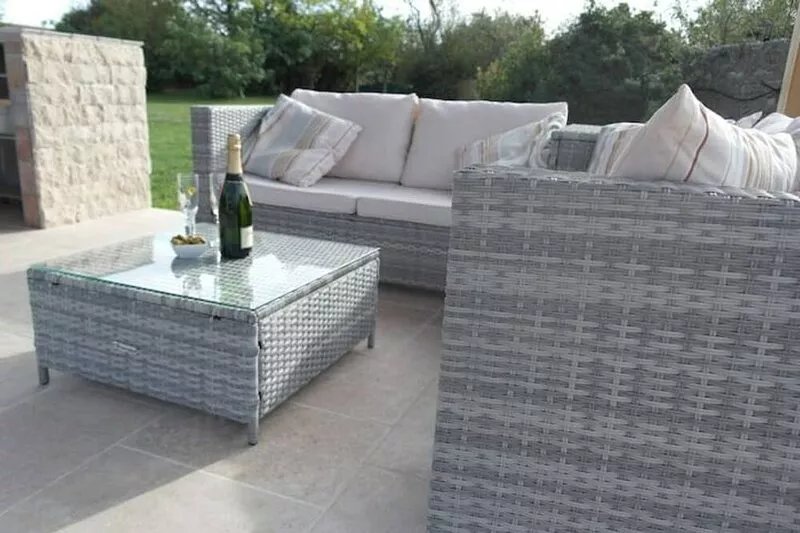 Peaceful countryside location in the heart of the Pic Saint Loup, Languedoc