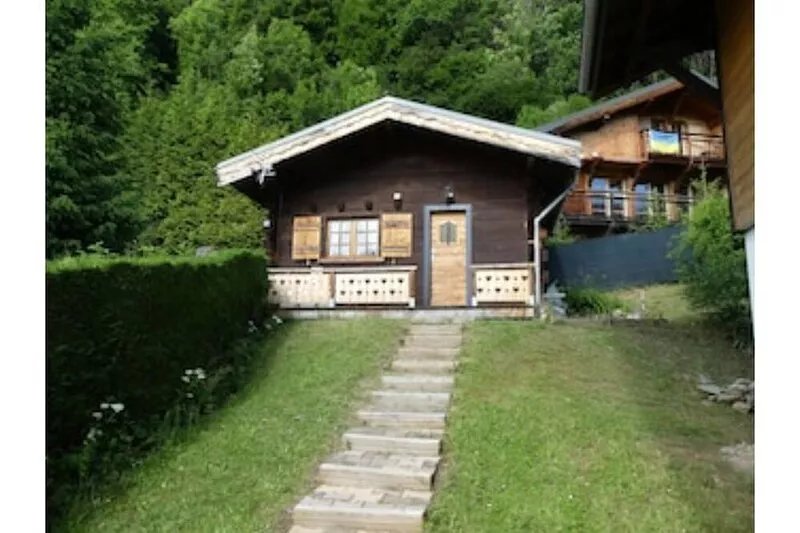 Petit chalet bois esprit montagne 2à 3 personnes