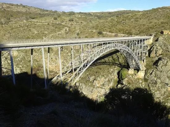 Puente de Requejo