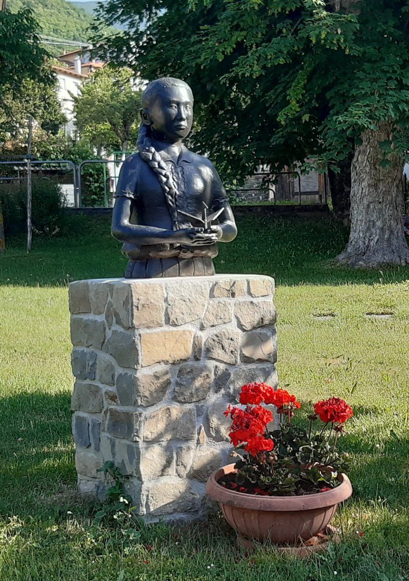 Statua Dedicata A Sadako Sasaki