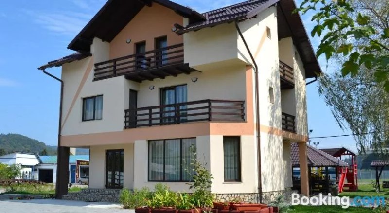 Casa Arinis