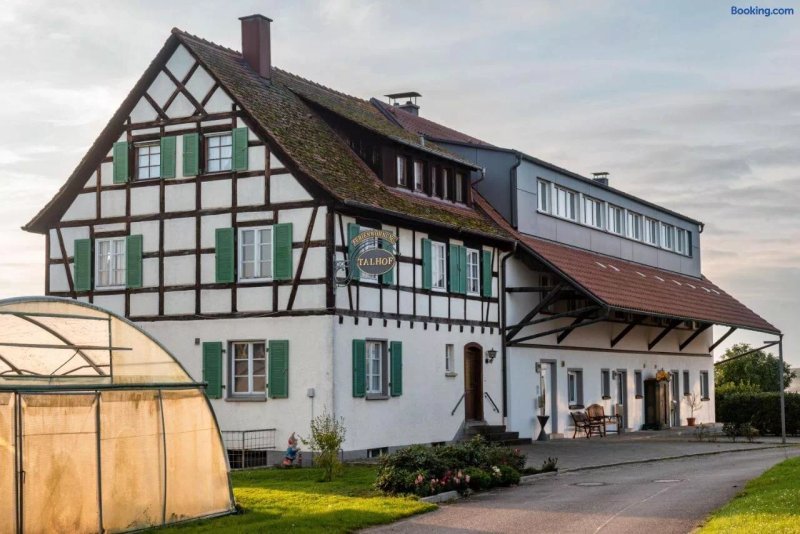 Ferienzimmer Zum Talhof