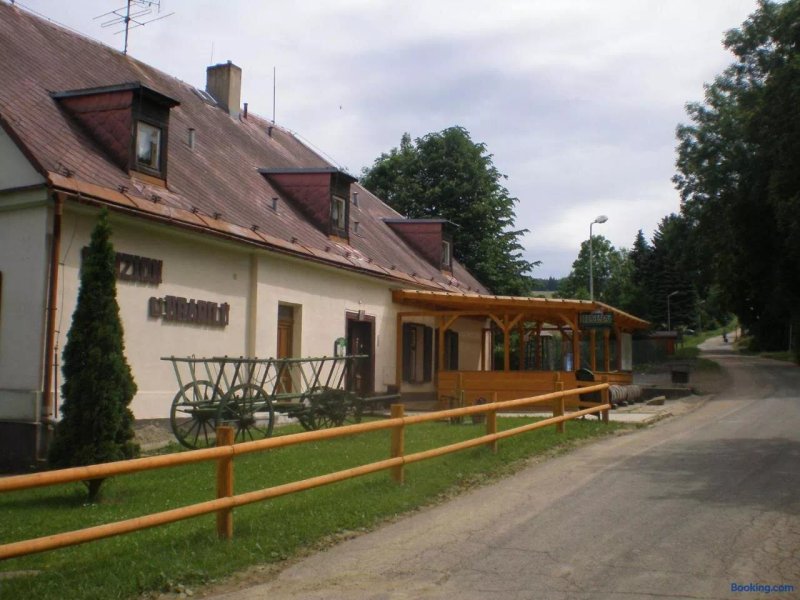 Penzion U Hradilu