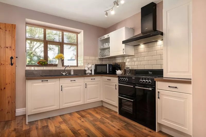 Superb family-friendly dwelling in Snowdonia National Park with mountain views