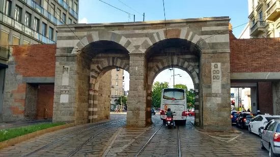 Archi di Porta Nuova