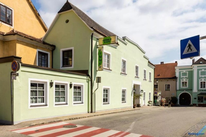 Gruner Baum Wachau - Retro Fruhstuckspension