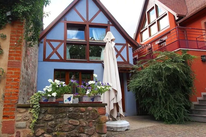Detached house, with terrace and garden in Kaysersberg 68240