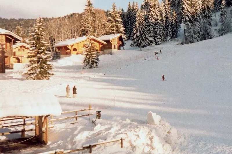 Ski in / Ski out Apartment with uninterrupted view of the piste.